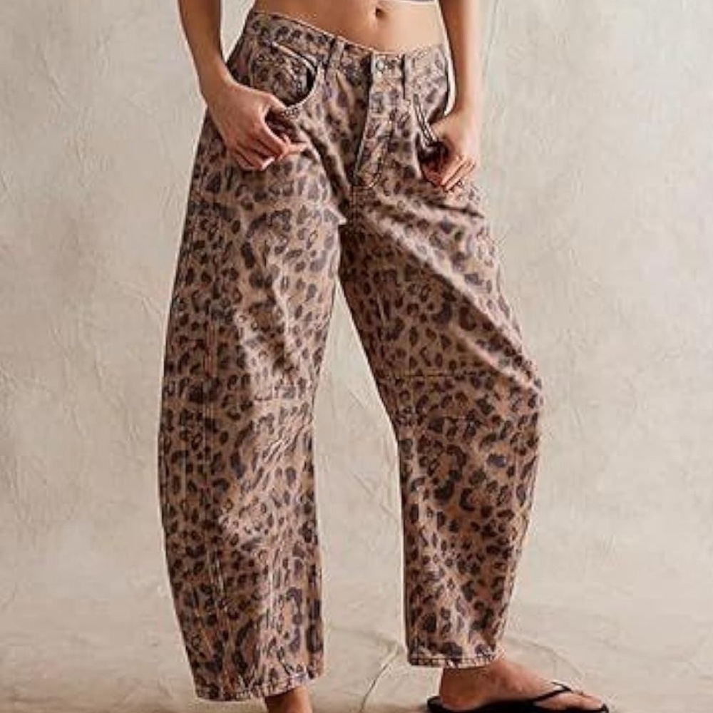 ✨SOLD✨ Amazon Women's Leopard Print Jeans